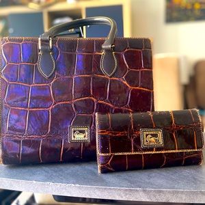 Dooney & Bourke tote bag and clutch wallet